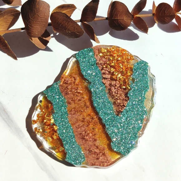 Made to Order Handmade Bronze Geode Resin Coasters - Picture 3 of 3